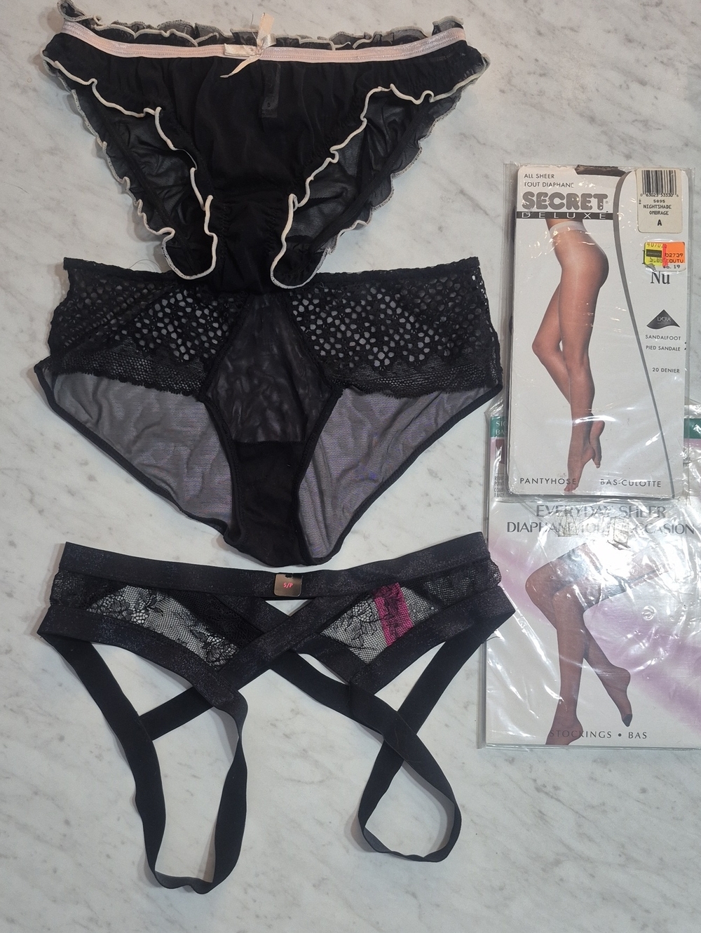 Women’s Black Lace & Mesh Intimates Set - Elegant Black
